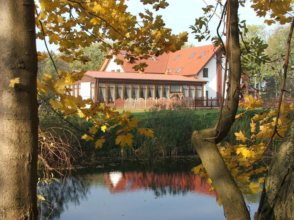 Pawlakowa Zagroda Hotel Grabiny-Zameczek Exterior photo